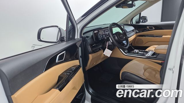 Kia Canival 2023 — photo 13
