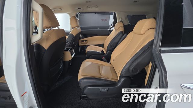 Kia Canival 2023 — photo 22
