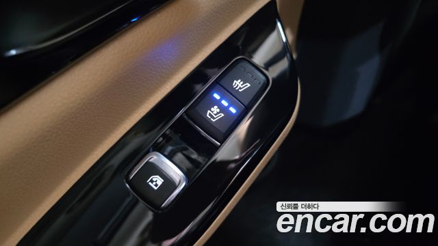 Kia Canival 2023 — photo 23