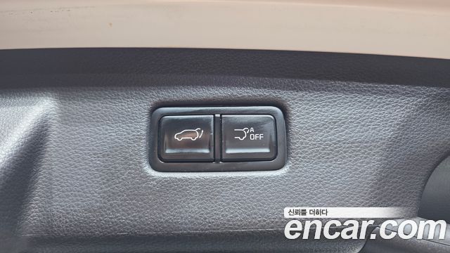 Kia Canival 2023 — photo 26