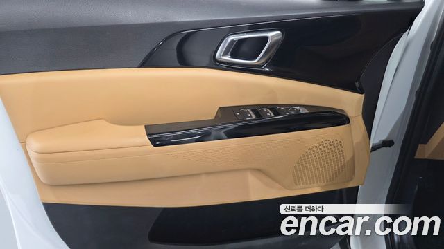 Kia Canival 2023 — photo 15