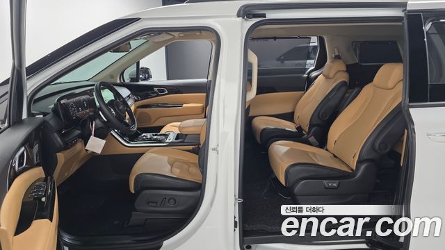 Kia Canival 2023 — photo 29