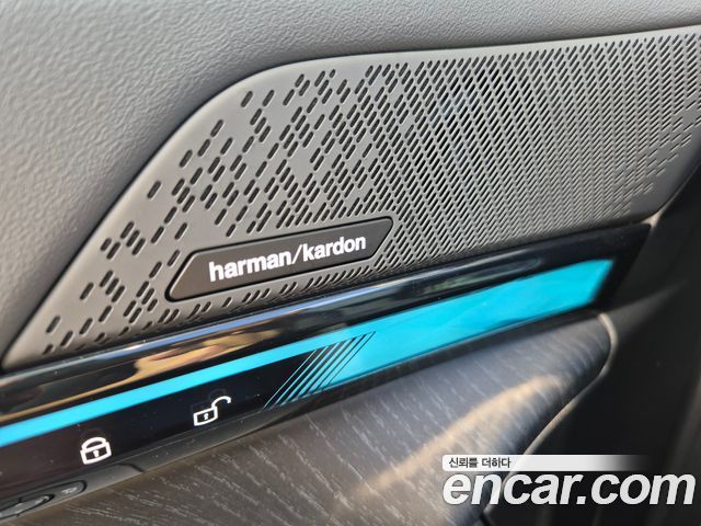 BMW i5 2024 — photo 11