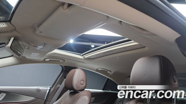 Mercedes-Benz CLS-Class 2020 — photo 22