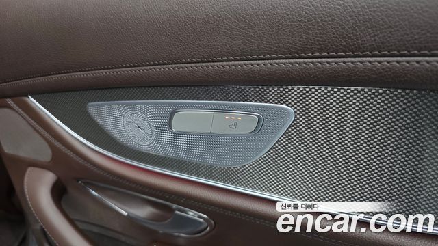 Mercedes-Benz CLS-Class 2020 — photo 25