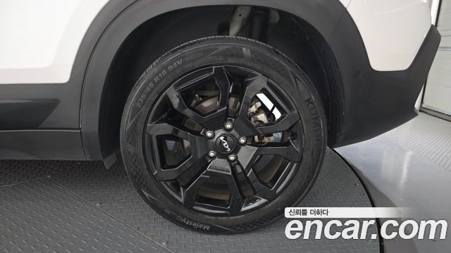 Kia Seltos 2023 — photo 7