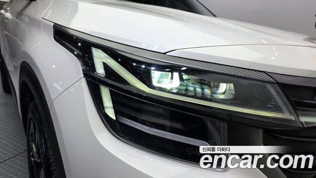 Kia Seltos 2023 — photo 8