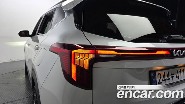 Kia Seltos 2023 — photo 9