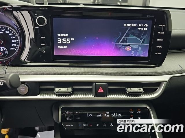 Kia K5 2022 — photo 10