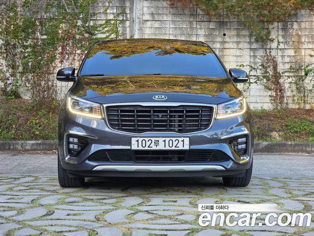 Kia Canival 2019 — photo 3