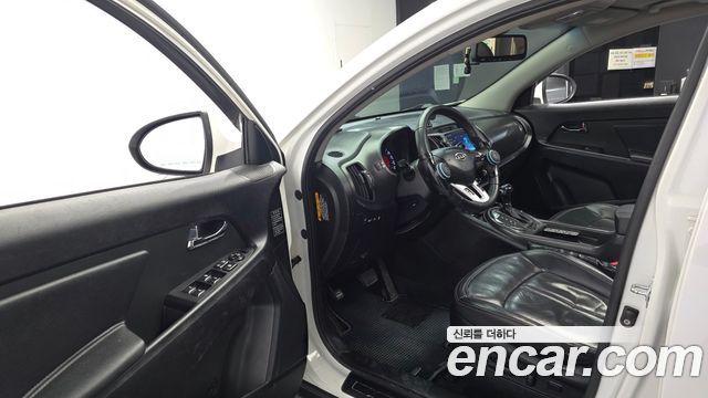 Kia Sportage 2011 — photo 10