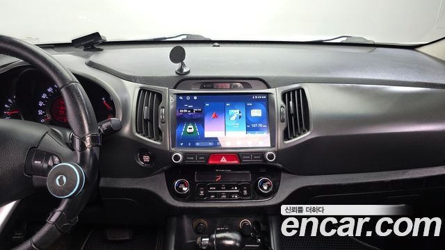 Kia Sportage 2011 — photo 14