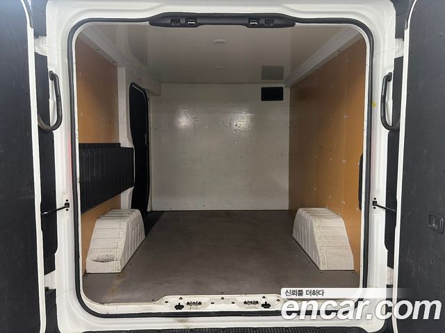 Hyundai ST1 2025 — photo 18