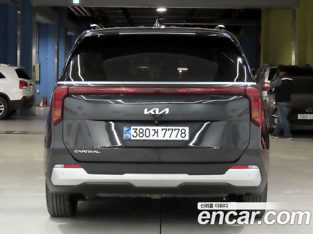 Kia Canival 2025 — photo 3