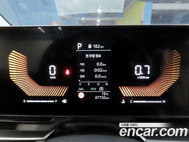 Kia Canival 2025 — photo 10