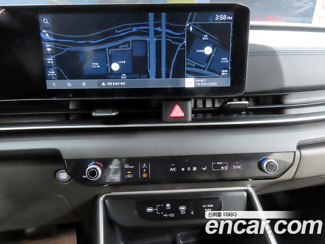 Kia Canival 2025 — photo 13