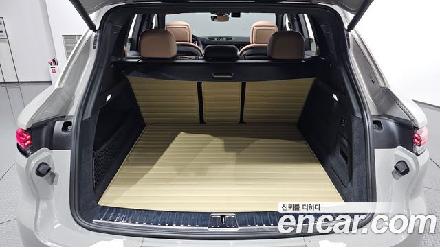 Porsche Cayenne 2024 — photo 26