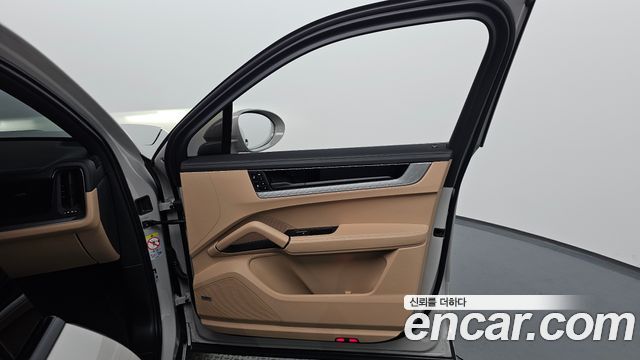 Porsche Cayenne 2024 — photo 14