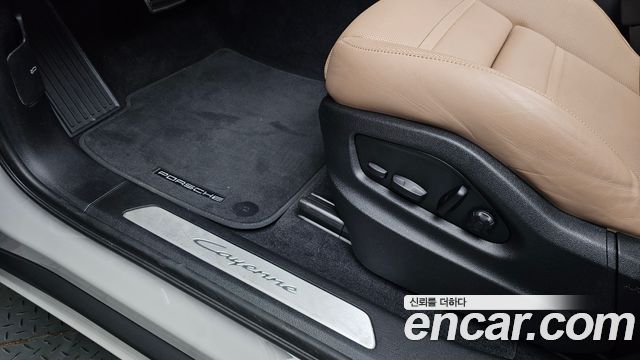 Porsche Cayenne 2024 — photo 34