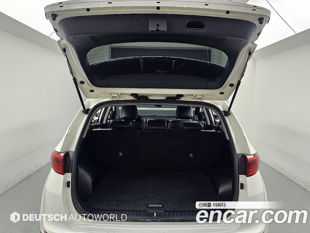Kia Sportage 2018 — photo 19