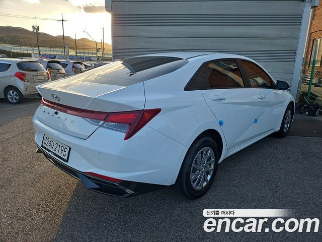 Hyundai AVANTE 2021 — photo 2
