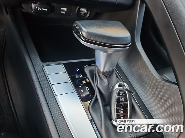 Hyundai AVANTE 2021 — photo 9