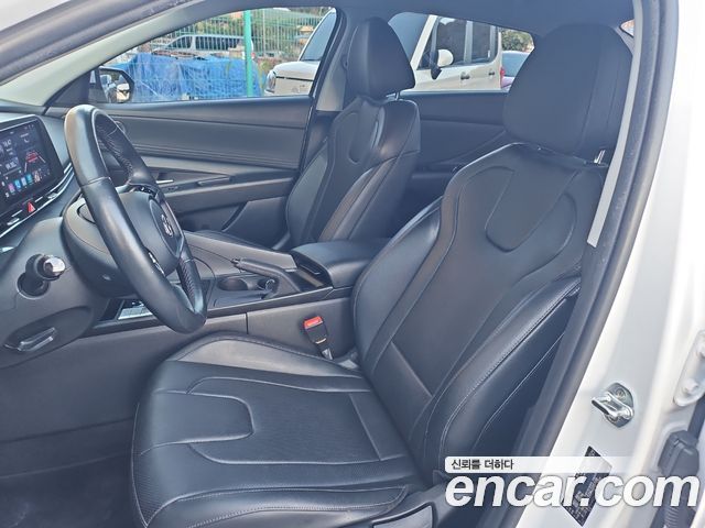 Hyundai AVANTE 2021 — photo 11
