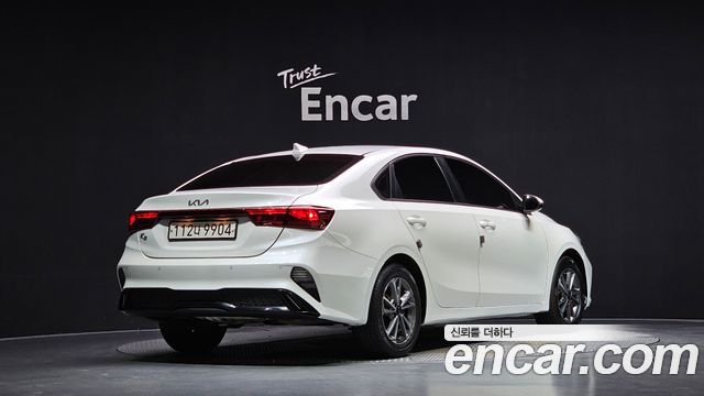 Kia K3 2023 — photo 2