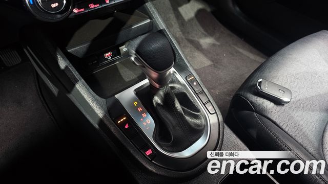 Kia K3 2023 — photo 12