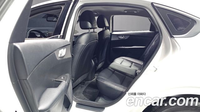 Kia K3 2023 — photo 17