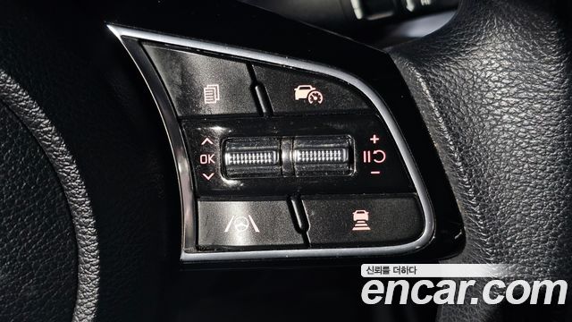 Kia K3 2023 — photo 23