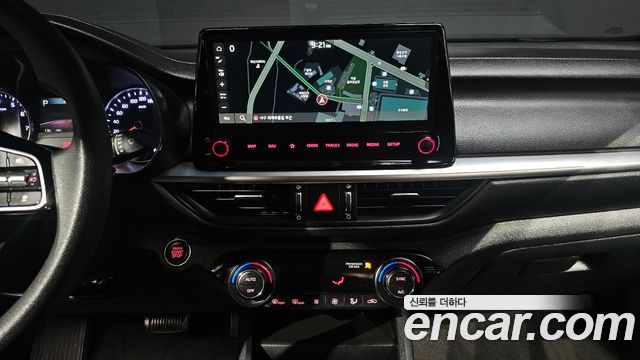Kia K3 2023 — photo 24