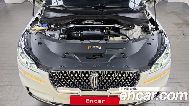 Lincoln Aviator 2022 — photo 6