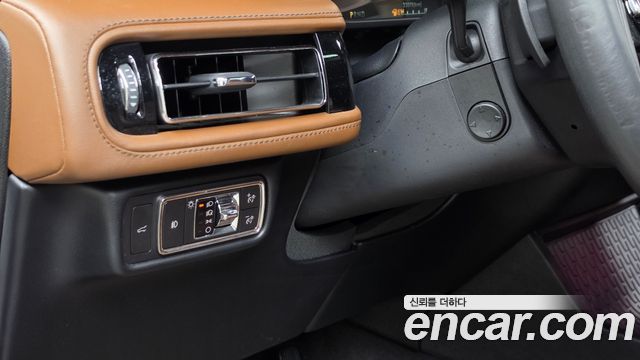 Lincoln Aviator 2022 — photo 22