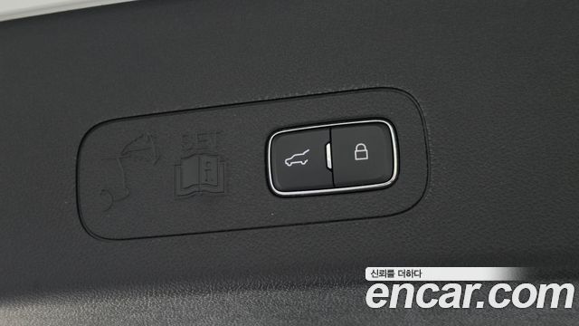 Lincoln Aviator 2022 — photo 24