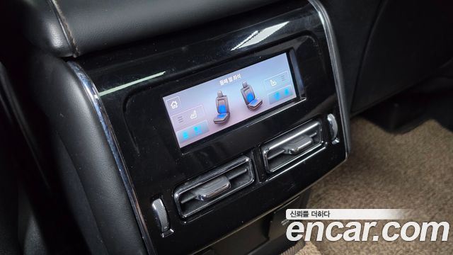 Lincoln Aviator 2022 — photo 31