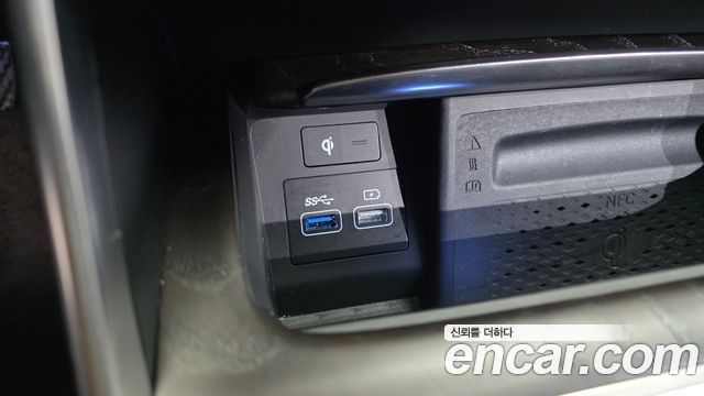 Genesis GV80 2020 — photo 19