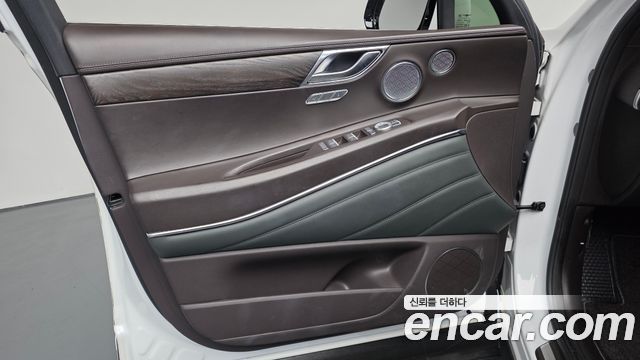 Genesis GV80 2020 — photo 14
