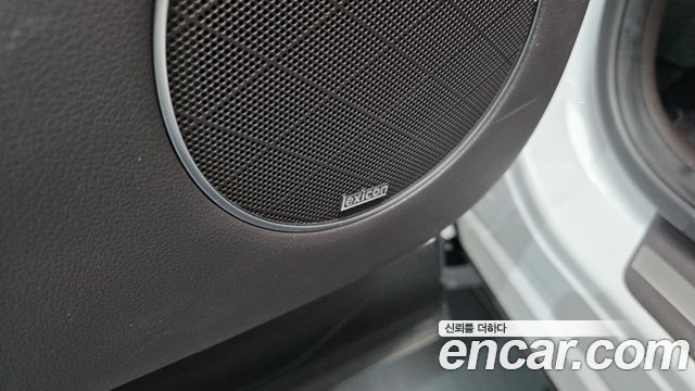 Genesis GV80 2020 — photo 36