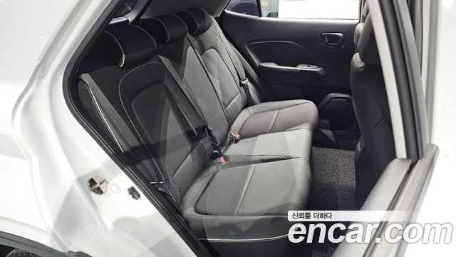 Hyundai Venue 2022 — photo 17