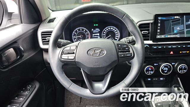 Hyundai Venue 2022 — photo 19