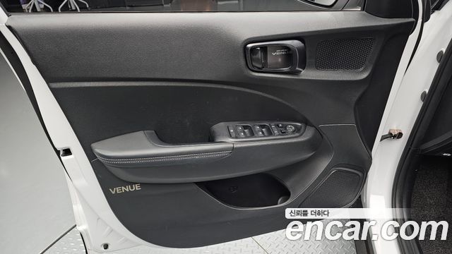 Hyundai Venue 2022 — photo 14