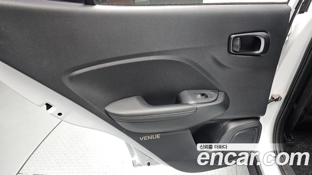 Hyundai Venue 2022 — photo 15