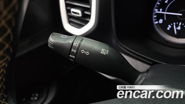 Hyundai Venue 2022 — photo 32