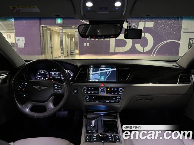 Genesis G80 2018 — photo 9
