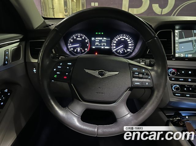 Genesis G80 2018 — photo 10