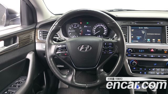Hyundai Sonata 2017 — photo 13