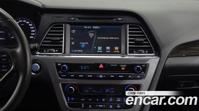 Hyundai Sonata 2017 — photo 14