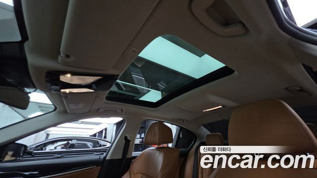 BMW 5-Series 2022 — photo 24