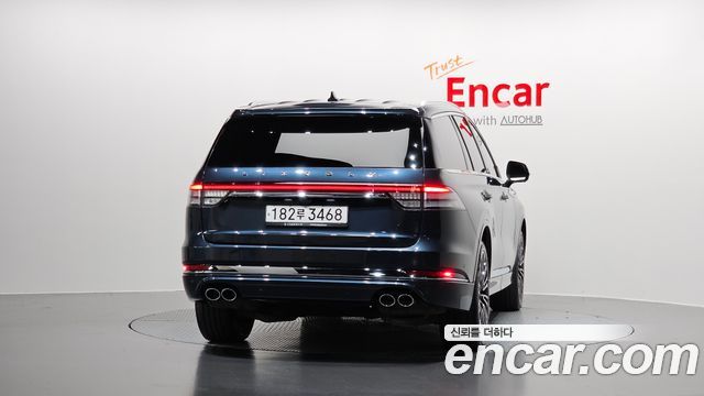 Lincoln Aviator 2022 — photo 4